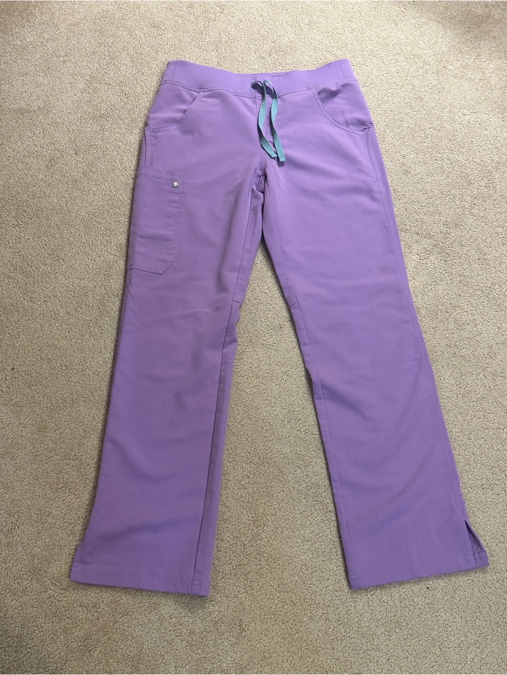 FIGS xs Catarina top and Kade bottom - Picture 5 of 7